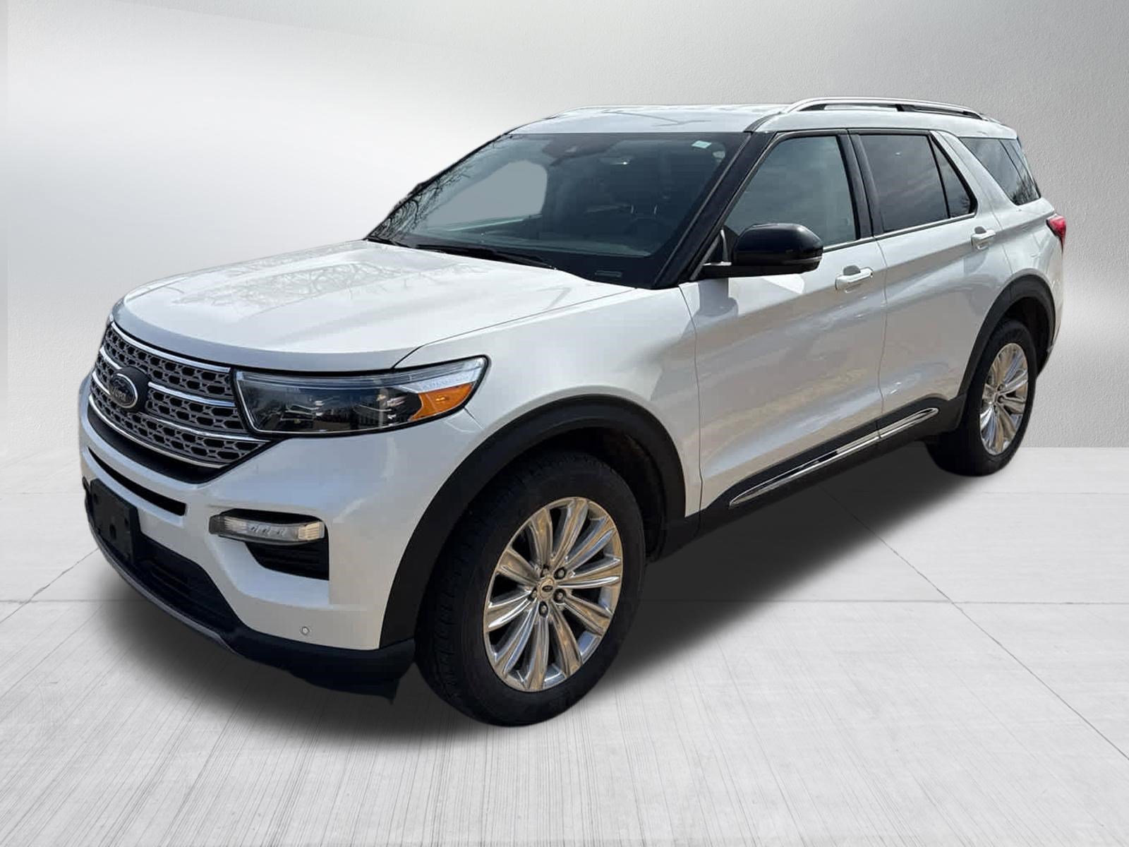 Certified 2021 Ford Explorer Limited w/ Hybrid Equipment Group 310A image 3