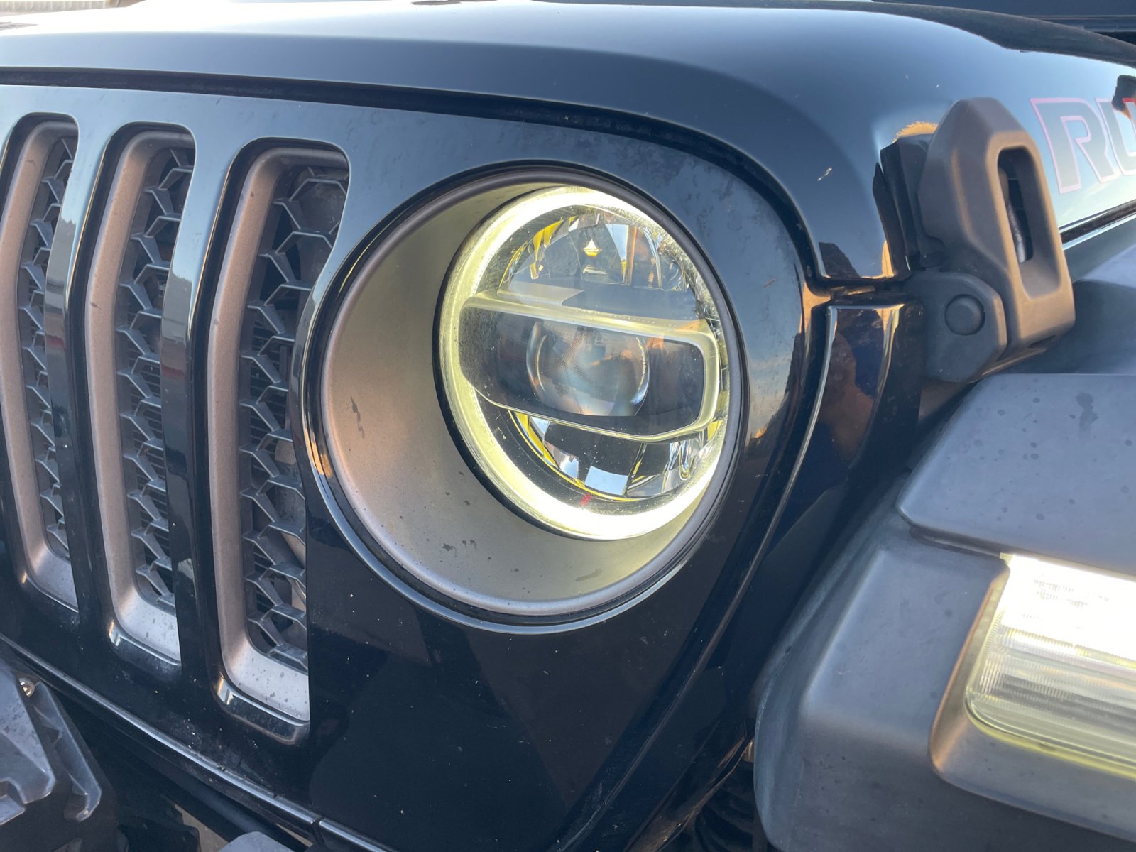 Used 2021 Jeep Wrangler Unlimited Rubicon AWD/4WD image 9