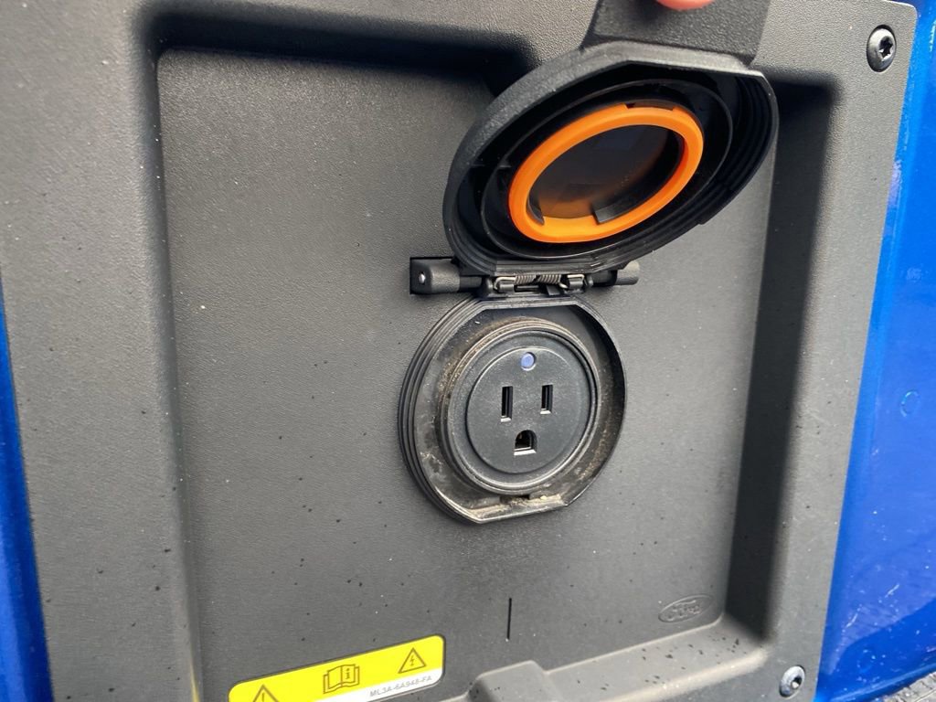 Certified 2023 Ford F150 XLT w/ Equipment Group 302A High image 18