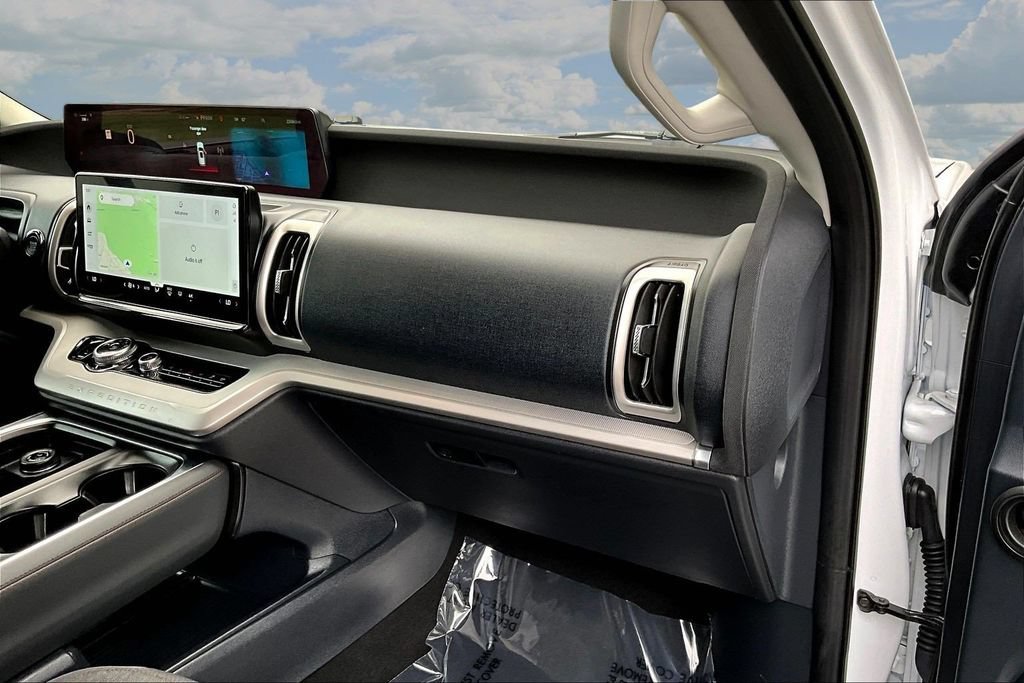Certified 2025 Ford Expedition Active RWD image 29
