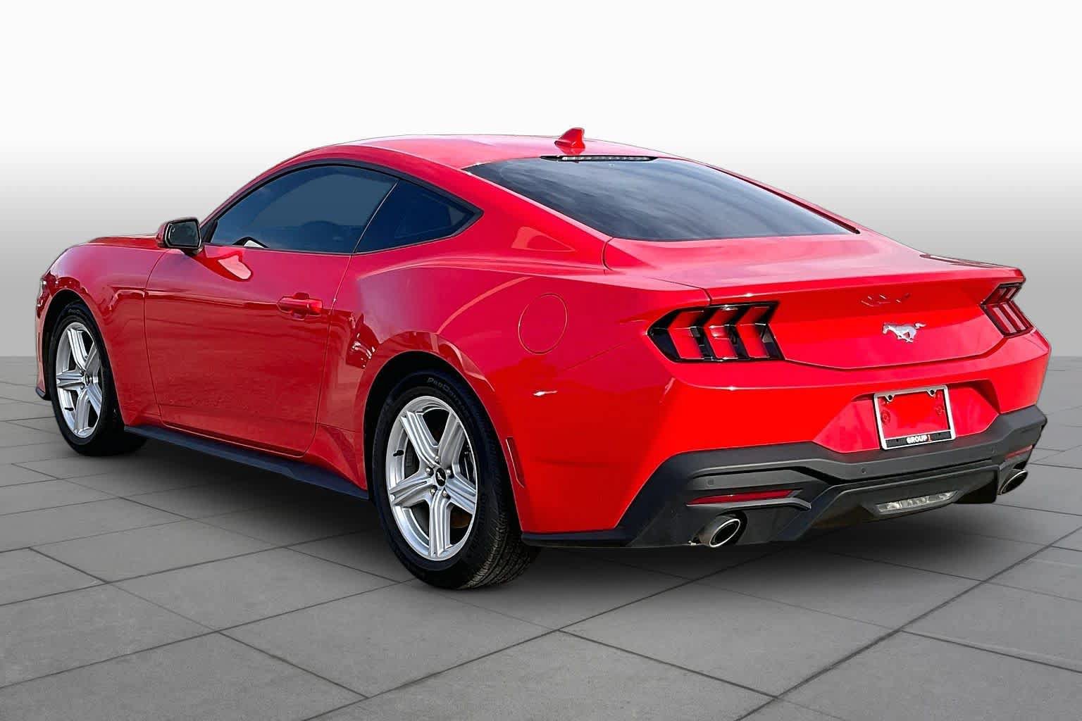 Certified 2026 Ford Mustang Coupe RWD image 10
