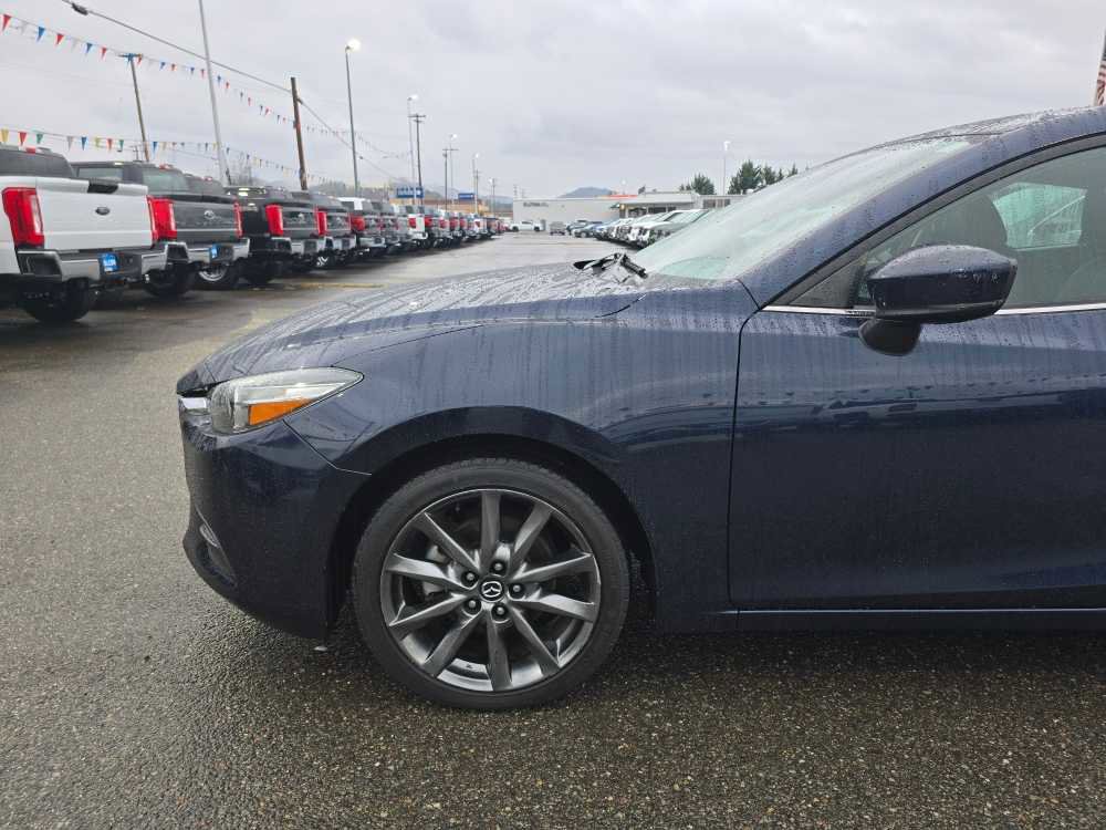 Used 2018 MAZDA MAZDA3 Touring image 18