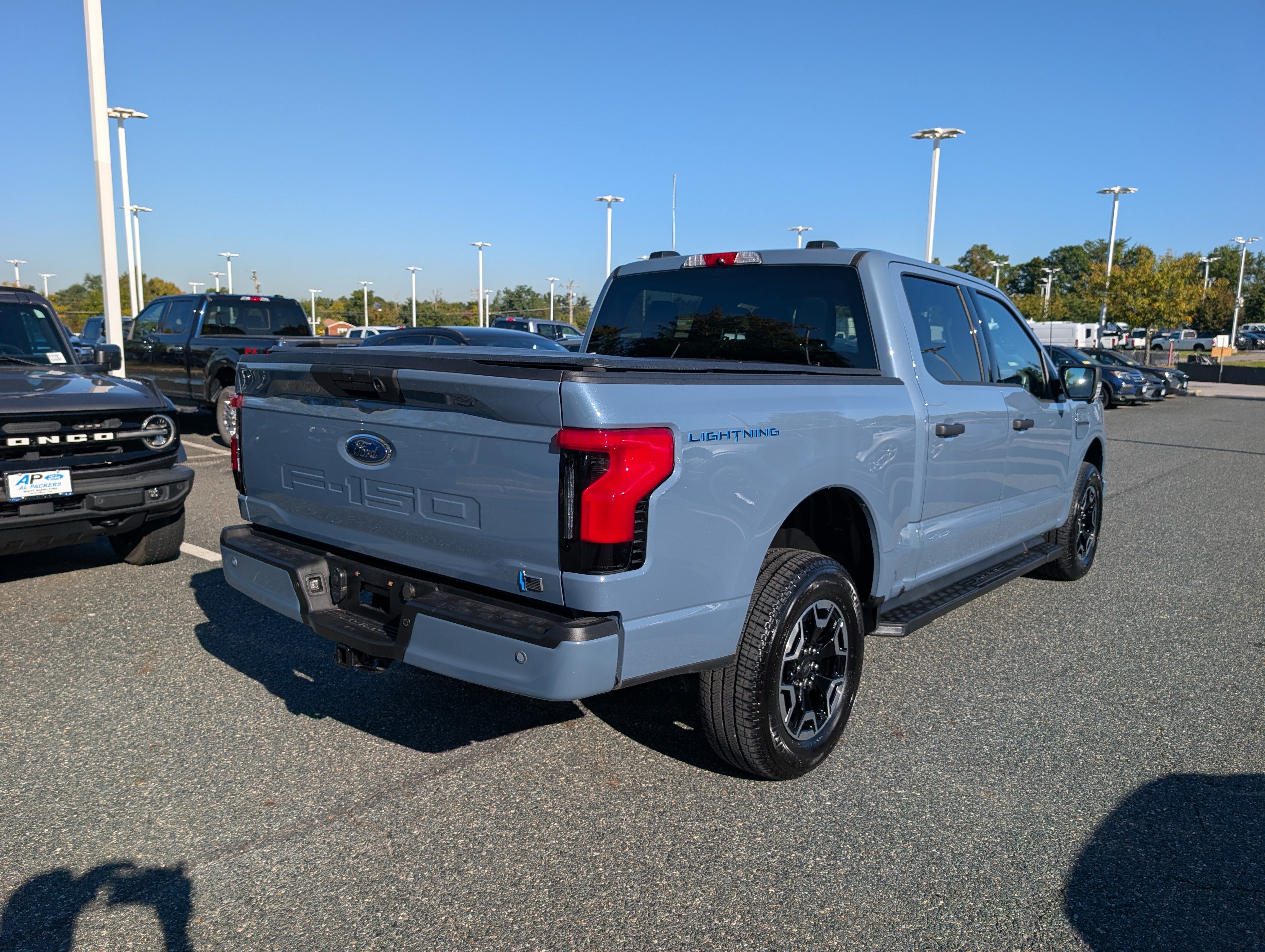 Certified 2023 Ford F150 Lightning XLT AWD/4WD image 4