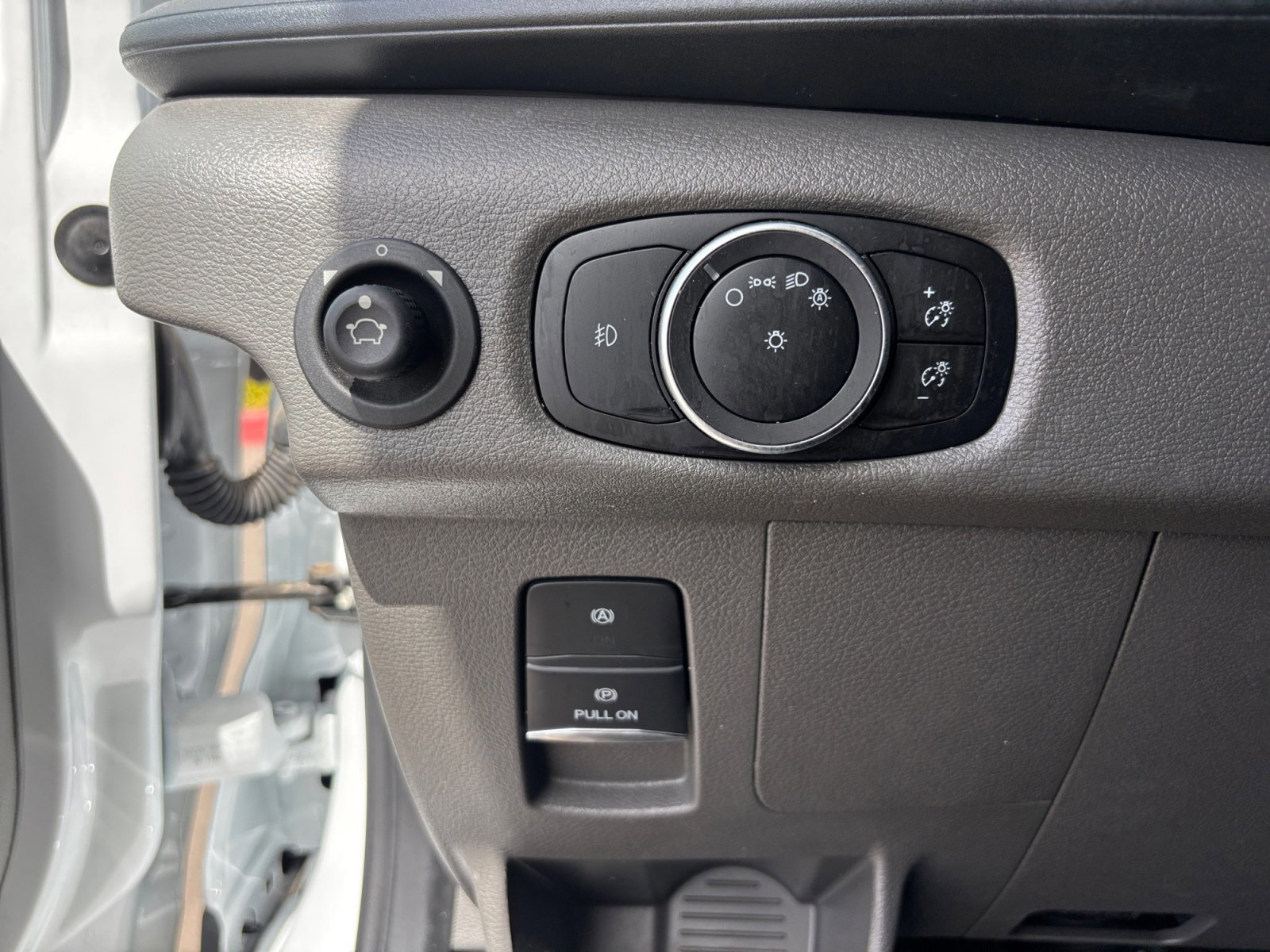 Certified 2025 Ford Transit 250 148 High Roof image 14