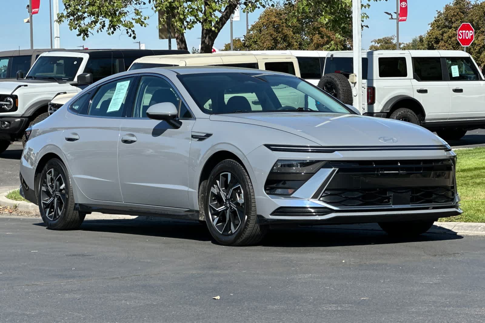 Used 2025 Hyundai Sonata SEL FWD image 9