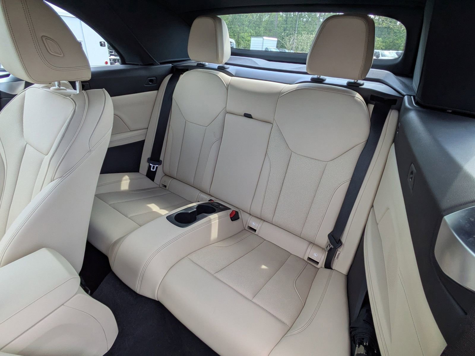 Used 2025 BMW 430i Convertible w/ Premium Package RWD image 7