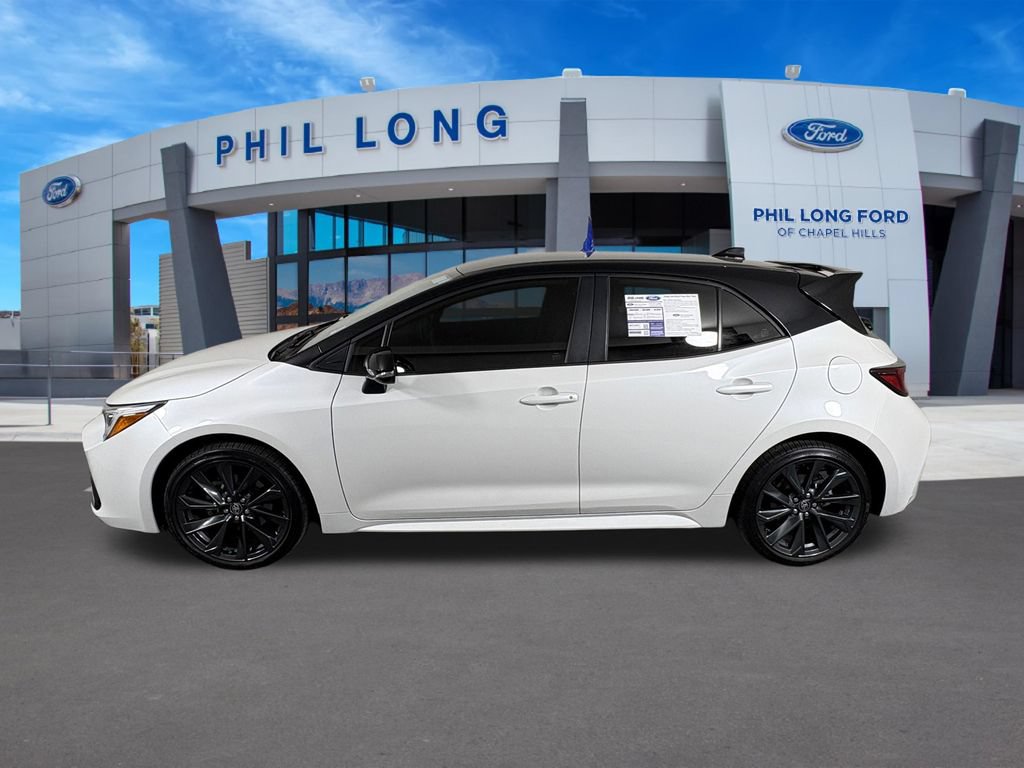 Used 2026 Toyota Corolla XSE FWD image 2
