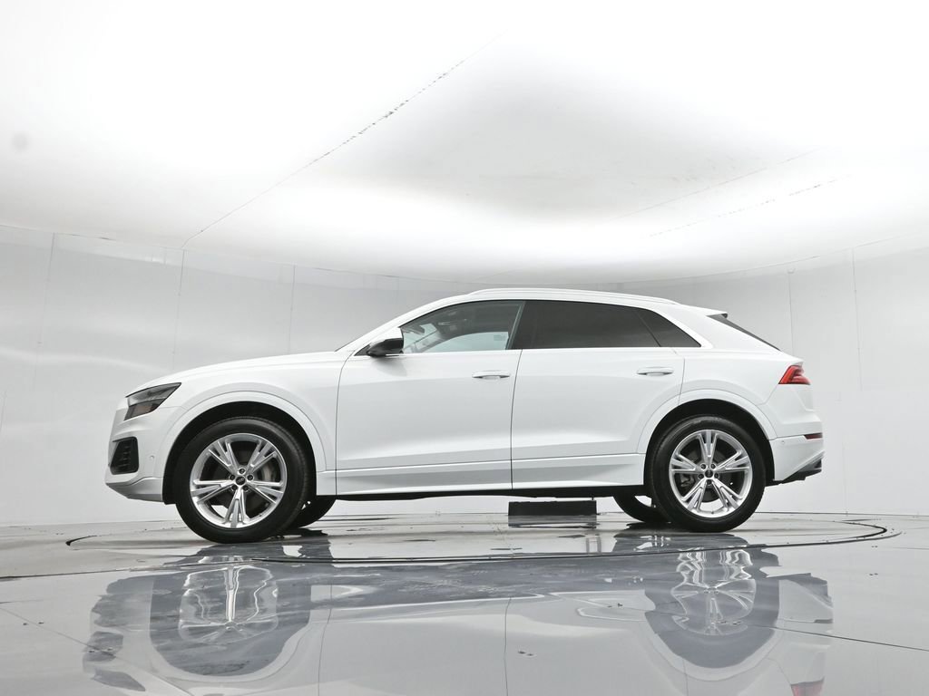 Used 2023 Audi Q8 Premium Plus image 20
