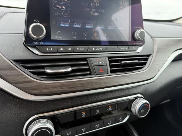 Used 2024 Nissan Altima 2.5 SV FWD image 19