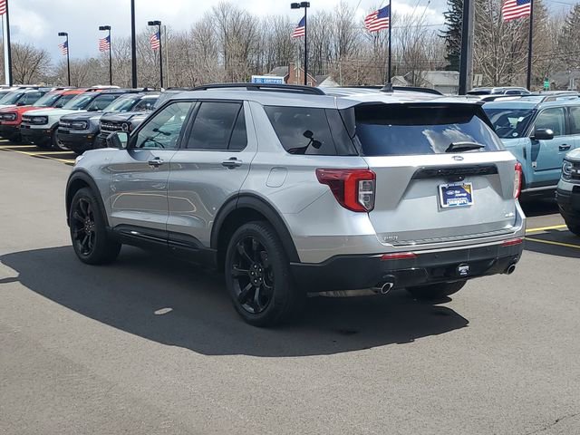 Certified 2024 Ford Explorer ST-Line w/ Class IV Trailer Tow Package image 3