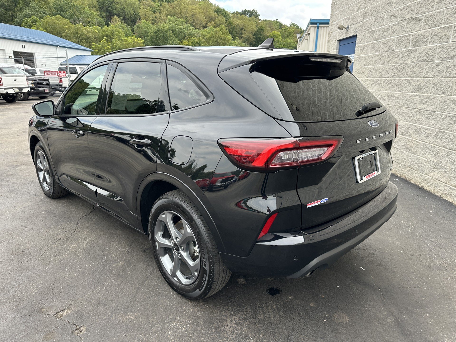 Certified 2024 Ford Escape ST-Line w/ Tech Pack #1 AWD/4WD image 5