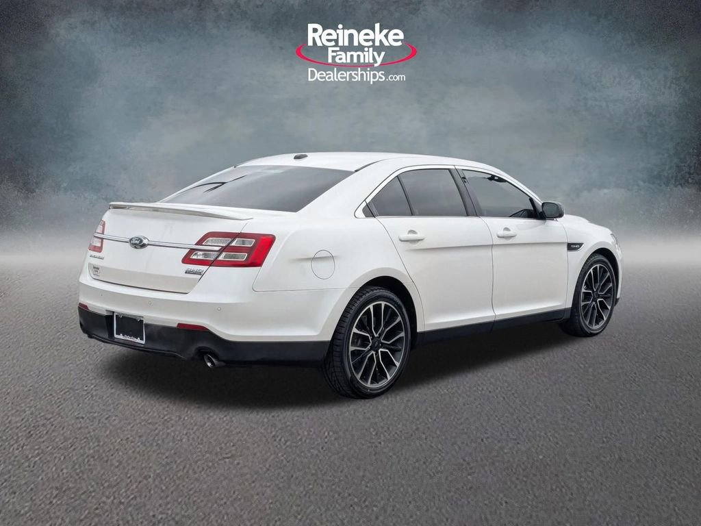 Certified 2018 Ford Taurus SHO image 5
