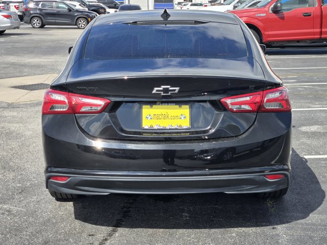 Used 2022 Chevrolet Malibu LT w/ Leather Package image 4