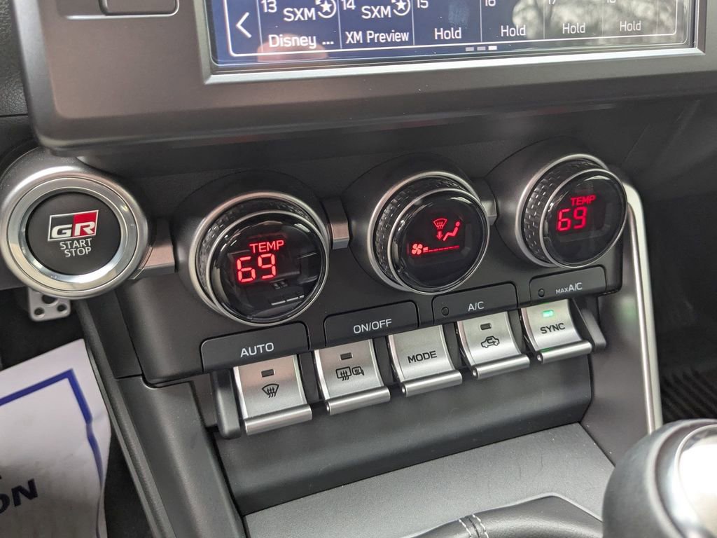 Used 2025 Toyota GR86 Premium image 21