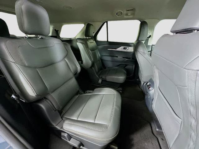 Certified 2025 Ford Explorer Active w/ Active Comfort Package RWD image 30