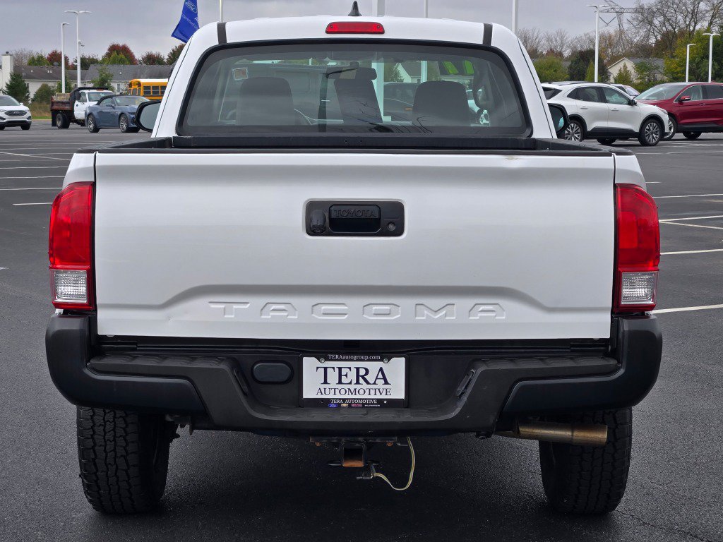 Used 2017 Toyota Tacoma SR RWD image 12