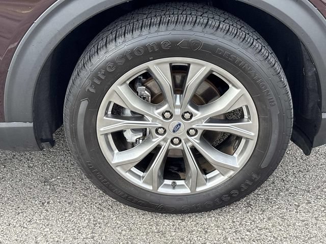 Certified 2022 Ford Explorer XLT w/ Equipment Group 202A RWD image 9