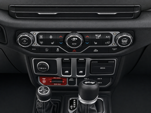 Used 2024 Jeep Wrangler Sport AWD/4WD image 18