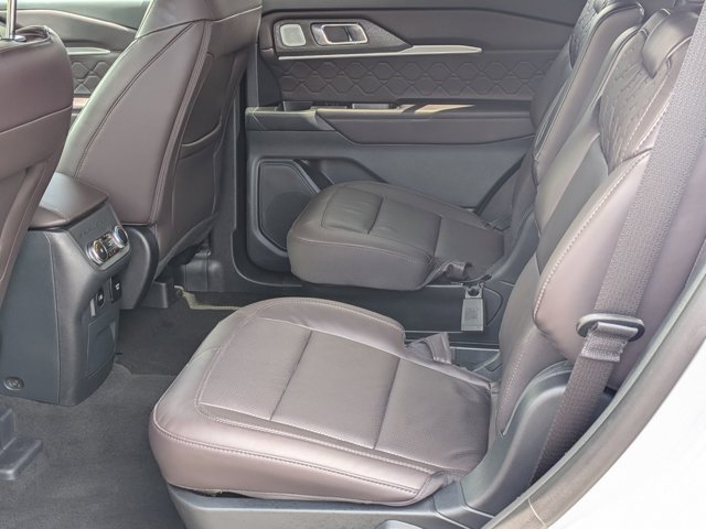 Certified 2026 Ford Explorer Platinum w/ LUX Leather Package AWD/4WD image 22