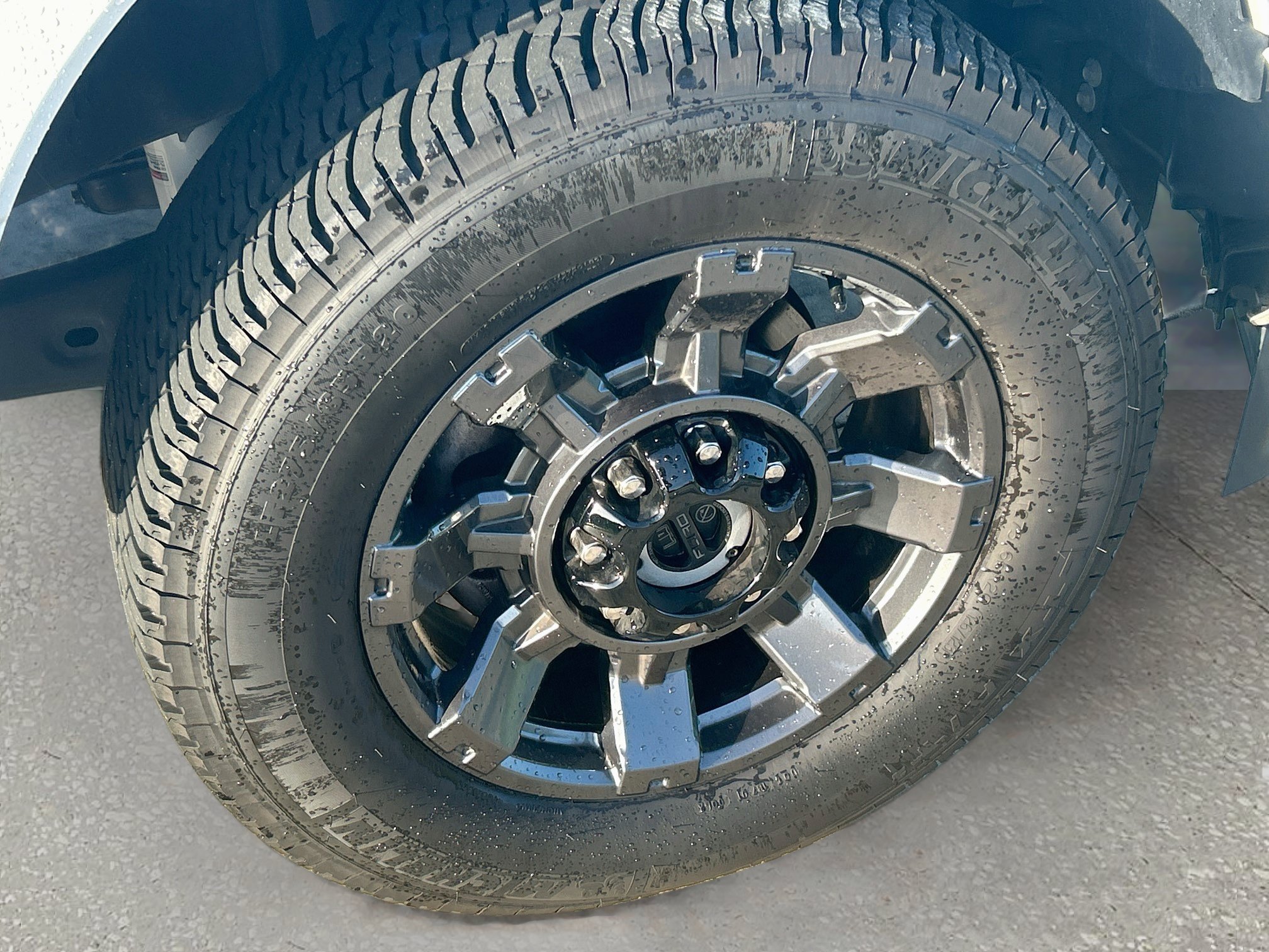 Certified 2024 Ford F250 Lariat w/ Sport Appearance Package AWD/4WD image 32