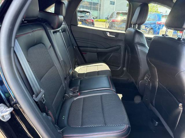 Certified 2024 Ford Escape ST-Line w/ Tech Pack #1 AWD/4WD image 9