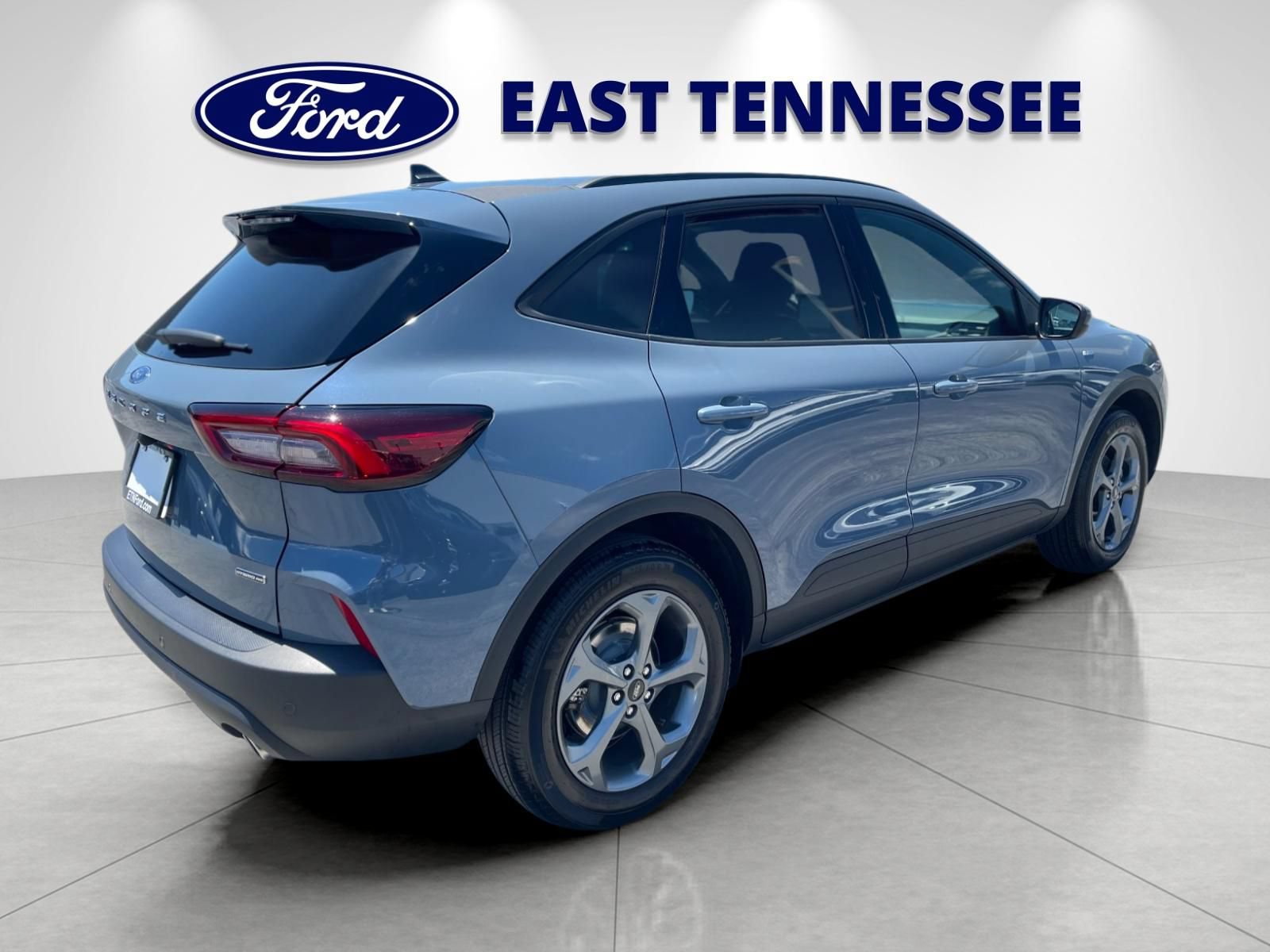 Certified 2025 Ford Escape ST-Line Select w/ Tech Pack #1 AWD/4WD image 3