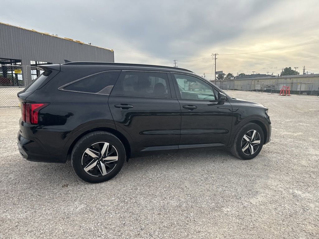 Used 2022 Kia Sorento S FWD image 16