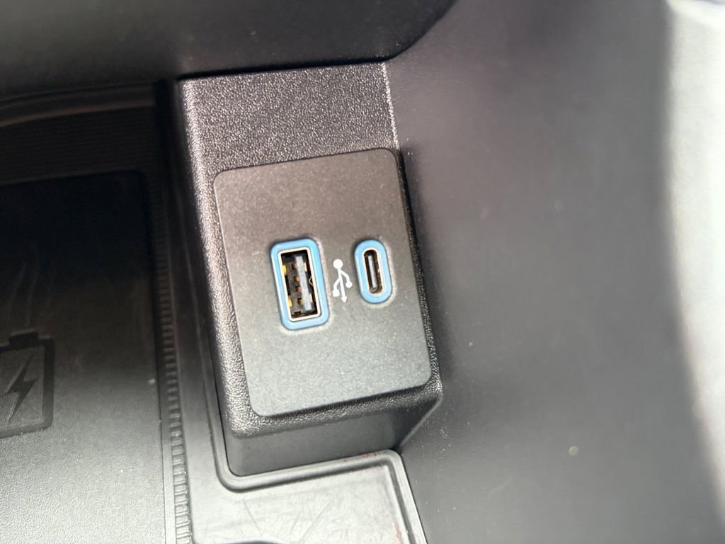 Certified 2023 Ford Edge SEL w/ Convenience Package image 15