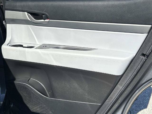 Used 2025 Hyundai Palisade SEL FWD image 23