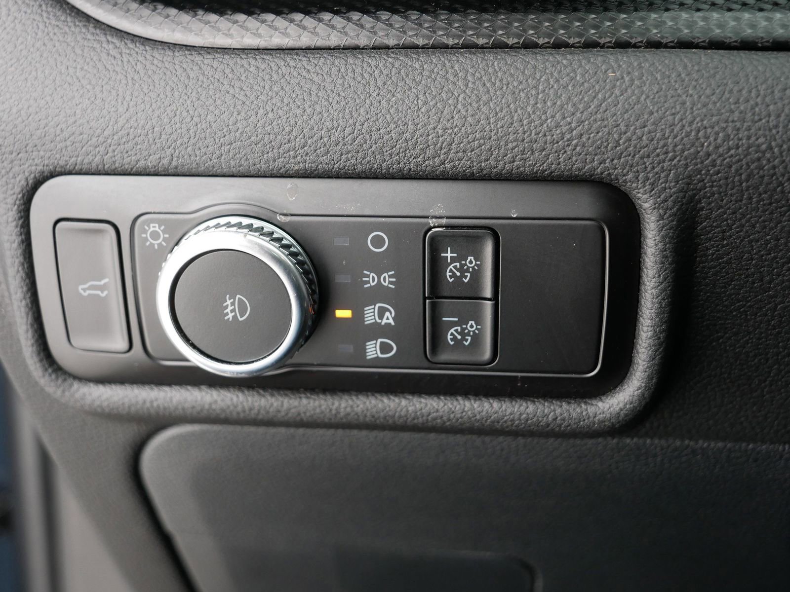 Certified 2023 Ford Explorer ST w/ Equipment Group 401A image 17