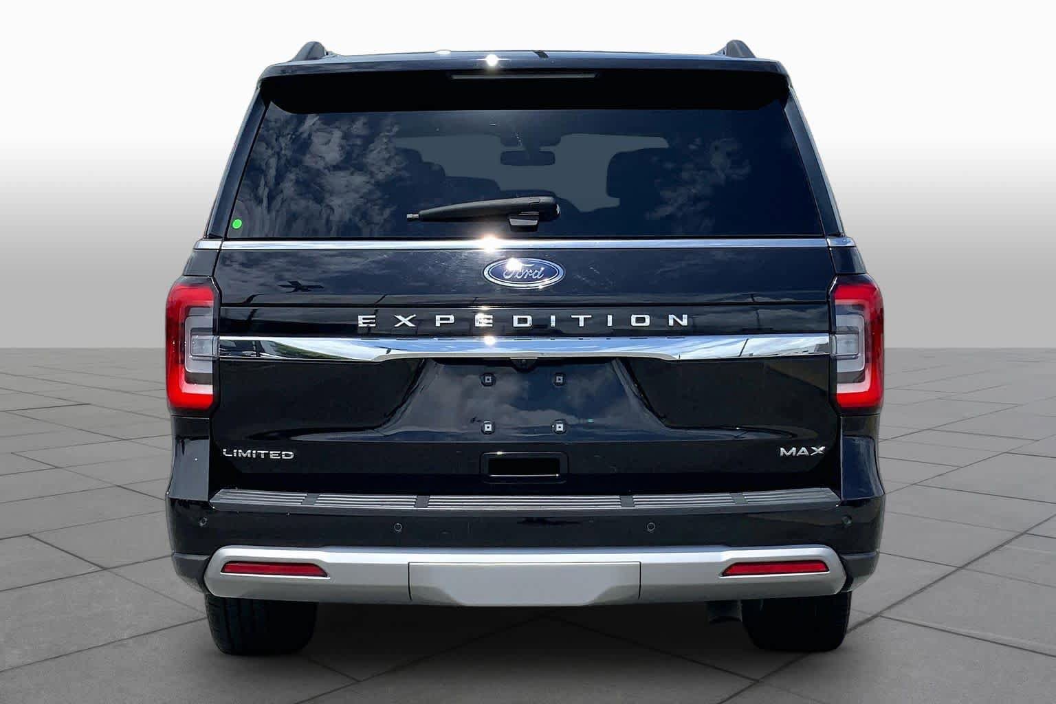 Certified 2024 Ford Expedition Max Limited RWD image 5