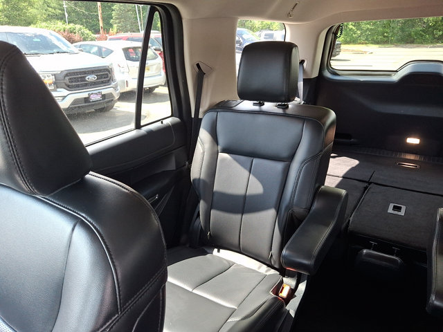 Certified 2024 Ford Expedition XLT AWD/4WD image 17