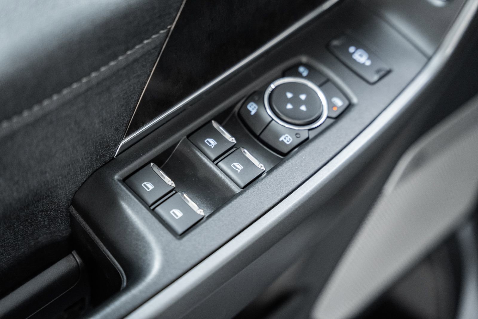 Certified 2025 Ford F250 Lariat w/ Black Appearance Package image 47