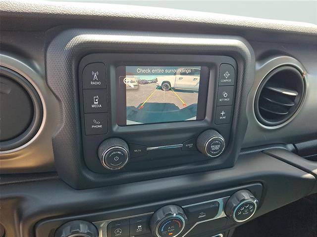 Used 2020 Jeep Gladiator Sport AWD/4WD image 19