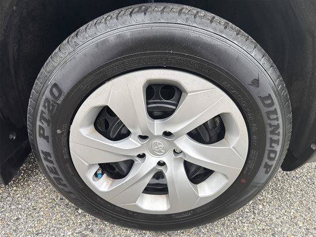 Used 2024 Toyota RAV4 LE FWD image 17