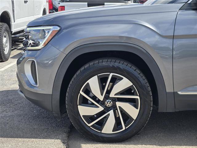 Used 2024 Volkswagen Atlas SEL AWD/4WD image 9
