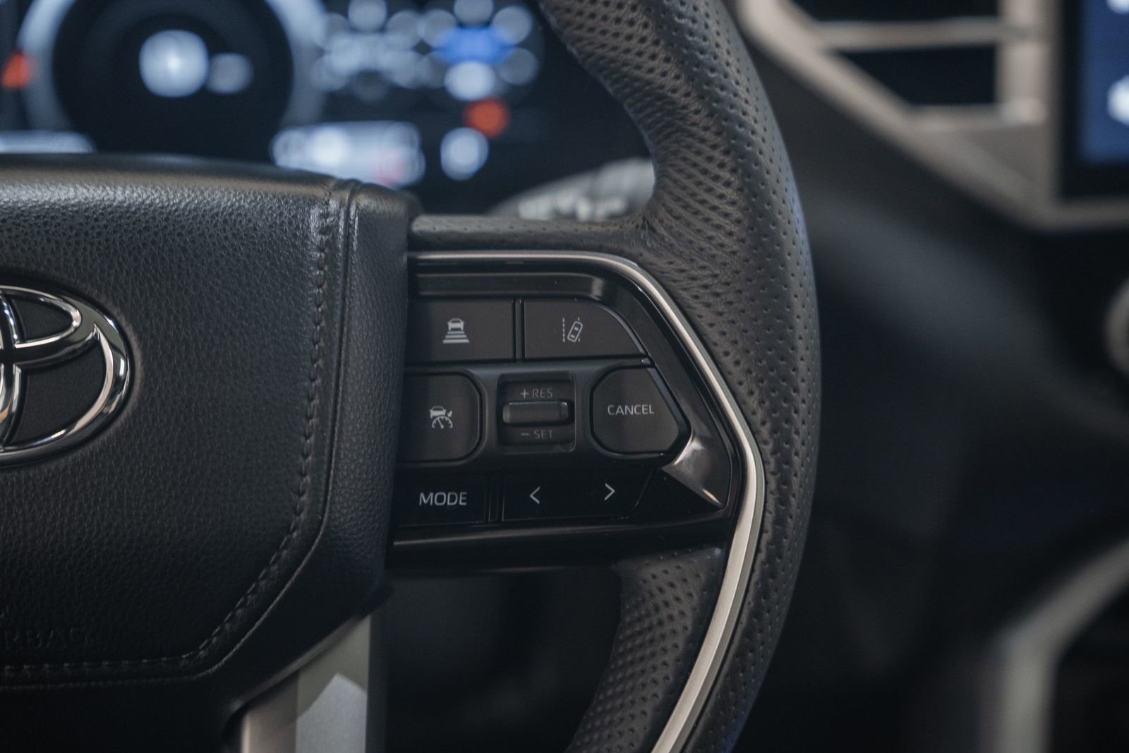 Used 2024 Toyota Tundra Platinum image 37