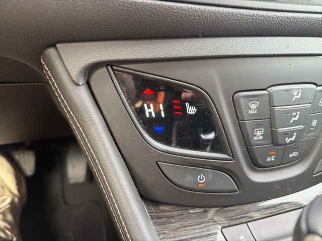 Used 2017 Buick Envision Essence image 30