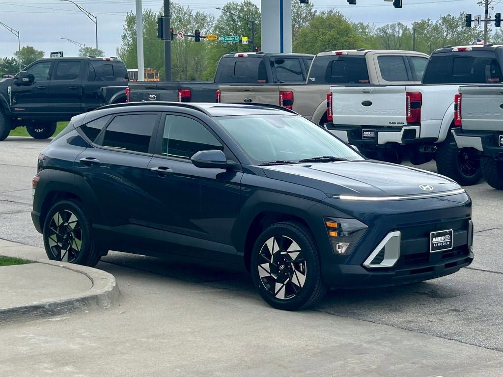 Used 2025 Hyundai Kona SEL FWD image 7