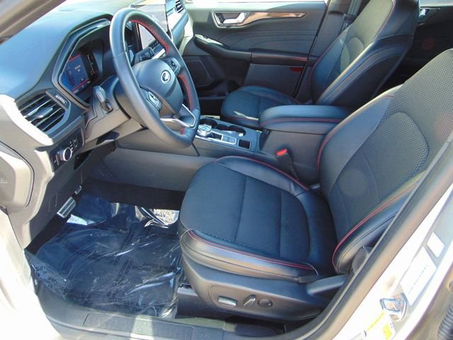 Certified 2023 Ford Escape ST-Line w/ Tech Pack #1 AWD/4WD image 11