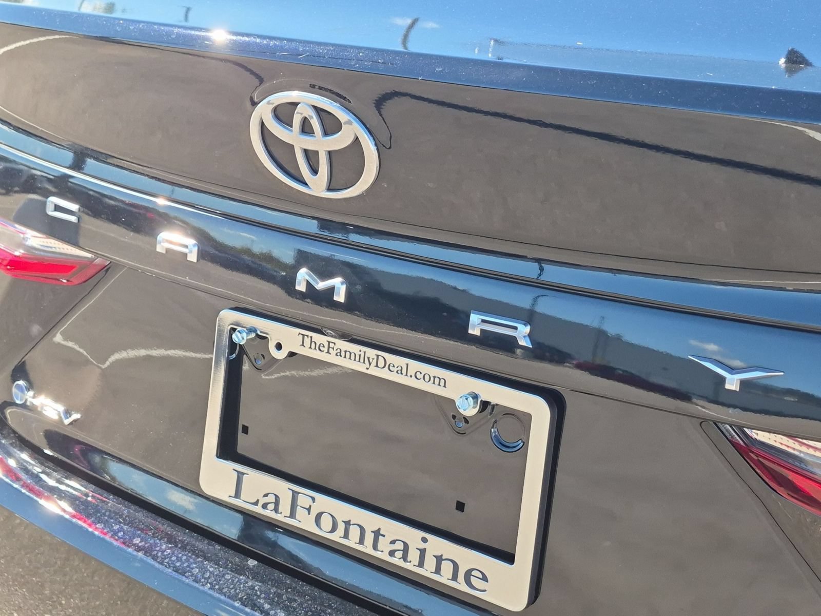 Used 2025 Toyota Camry LE FWD image 10