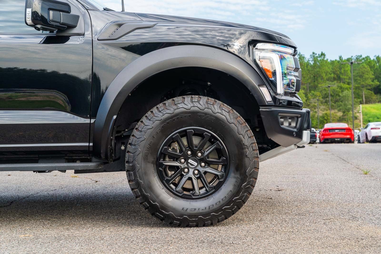 Certified 2025 Ford F150 Raptor AWD/4WD image 13
