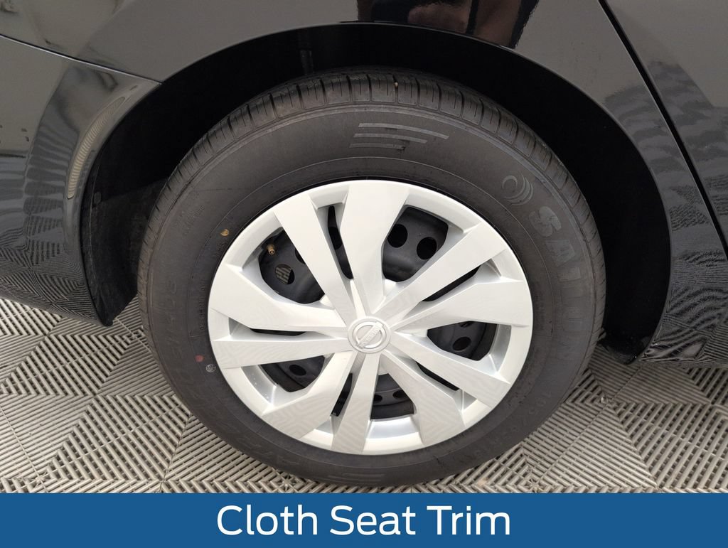 Used 2025 Nissan Versa S FWD image 19