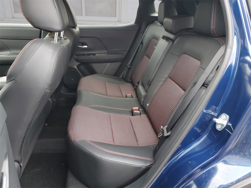 Used 2025 Nissan Kicks SR image 8