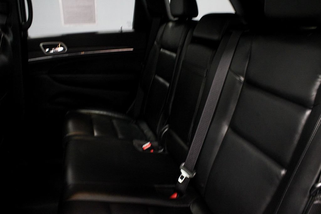 Used 2021 Jeep Grand Cherokee Limited AWD/4WD image 21