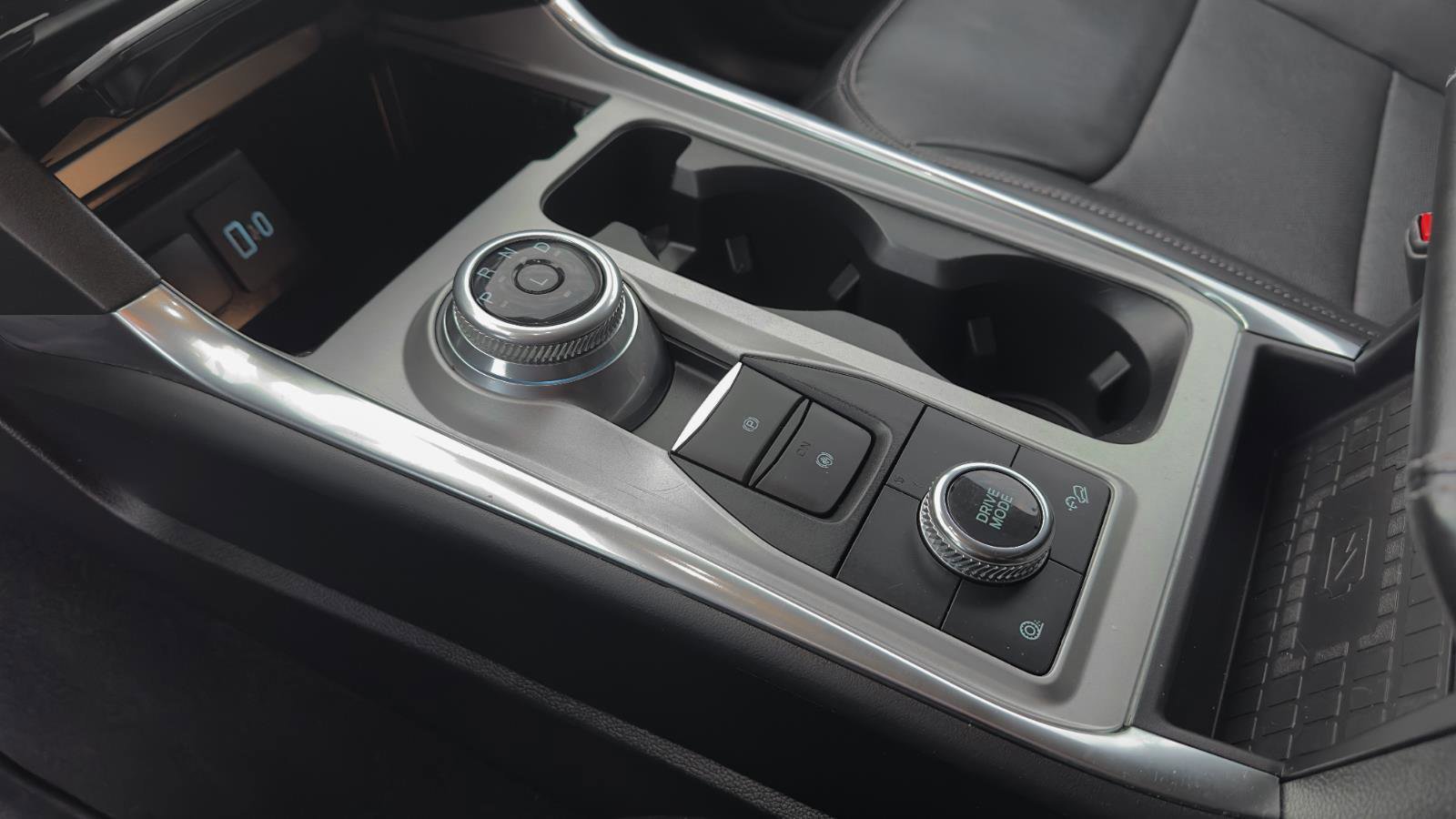 Certified 2023 Ford Explorer Limited w/ Equipment Group 301A image 16