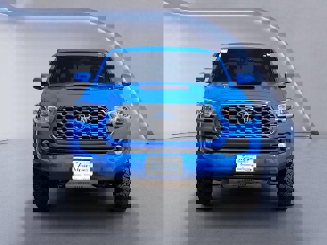 Used 2020 Toyota Tacoma TRD Sport w/ Technology Package AWD/4WD image 8