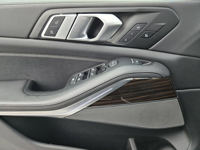Used 2025 BMW X5 xDrive40i image 18