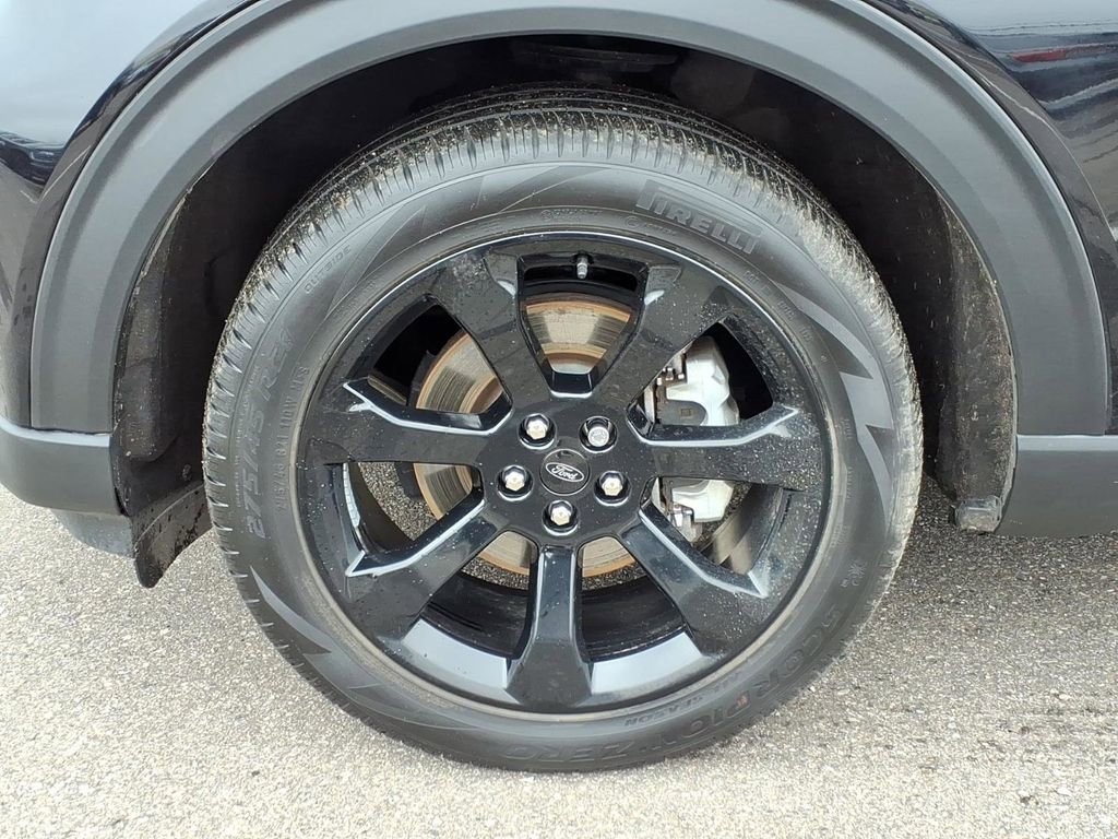 Certified 2023 Ford Explorer ST-Line AWD/4WD image 9