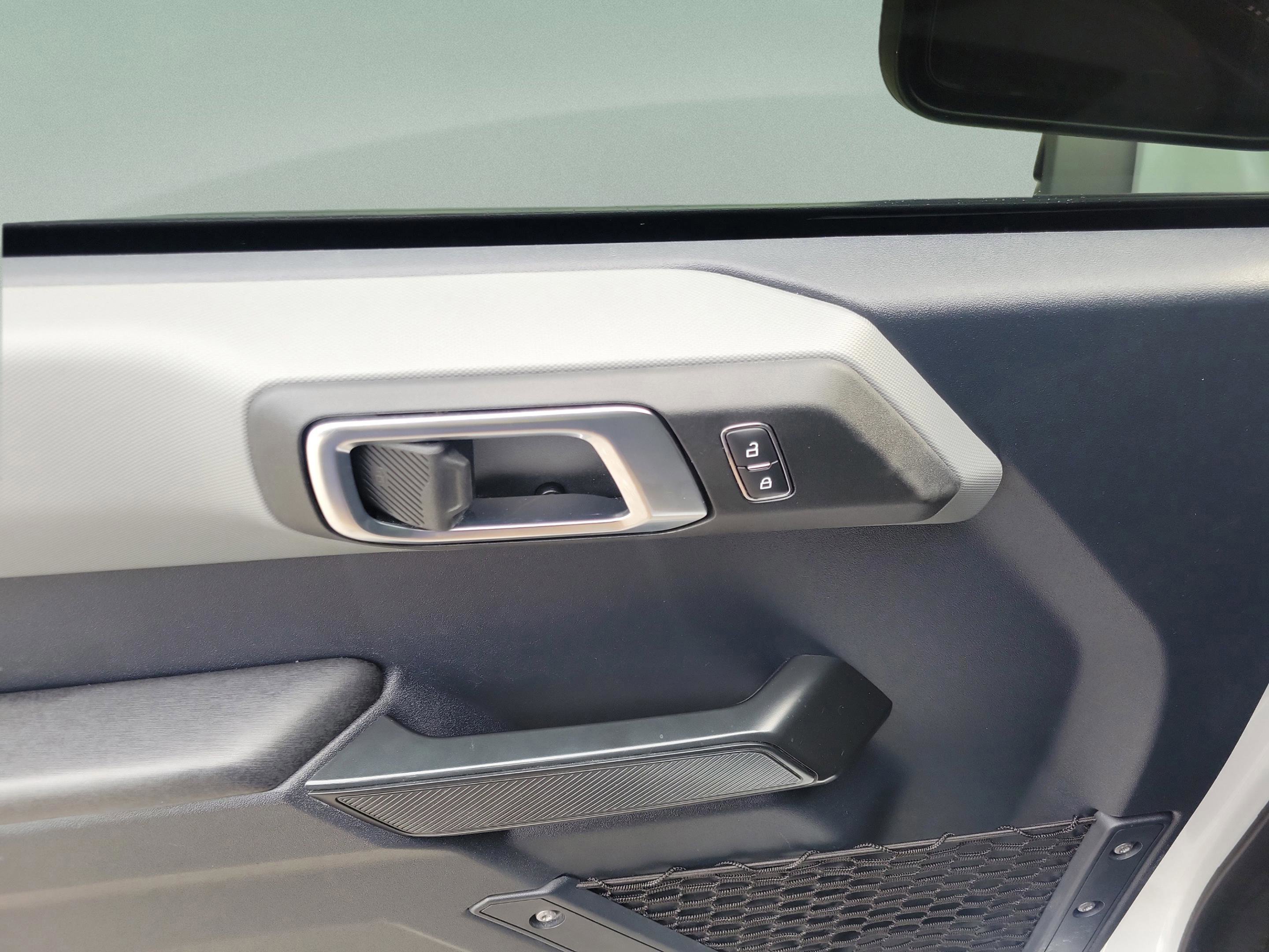 Certified 2024 Ford Bronco Black Diamond image 6